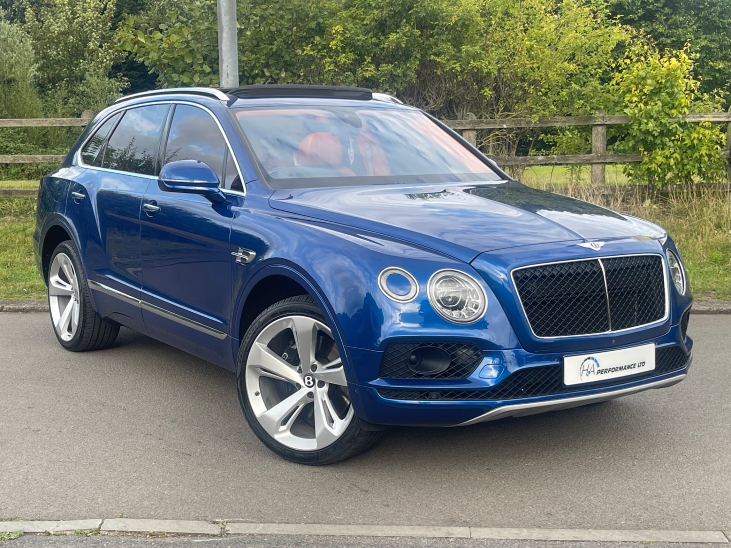 Bentley Bentayga Listing Image