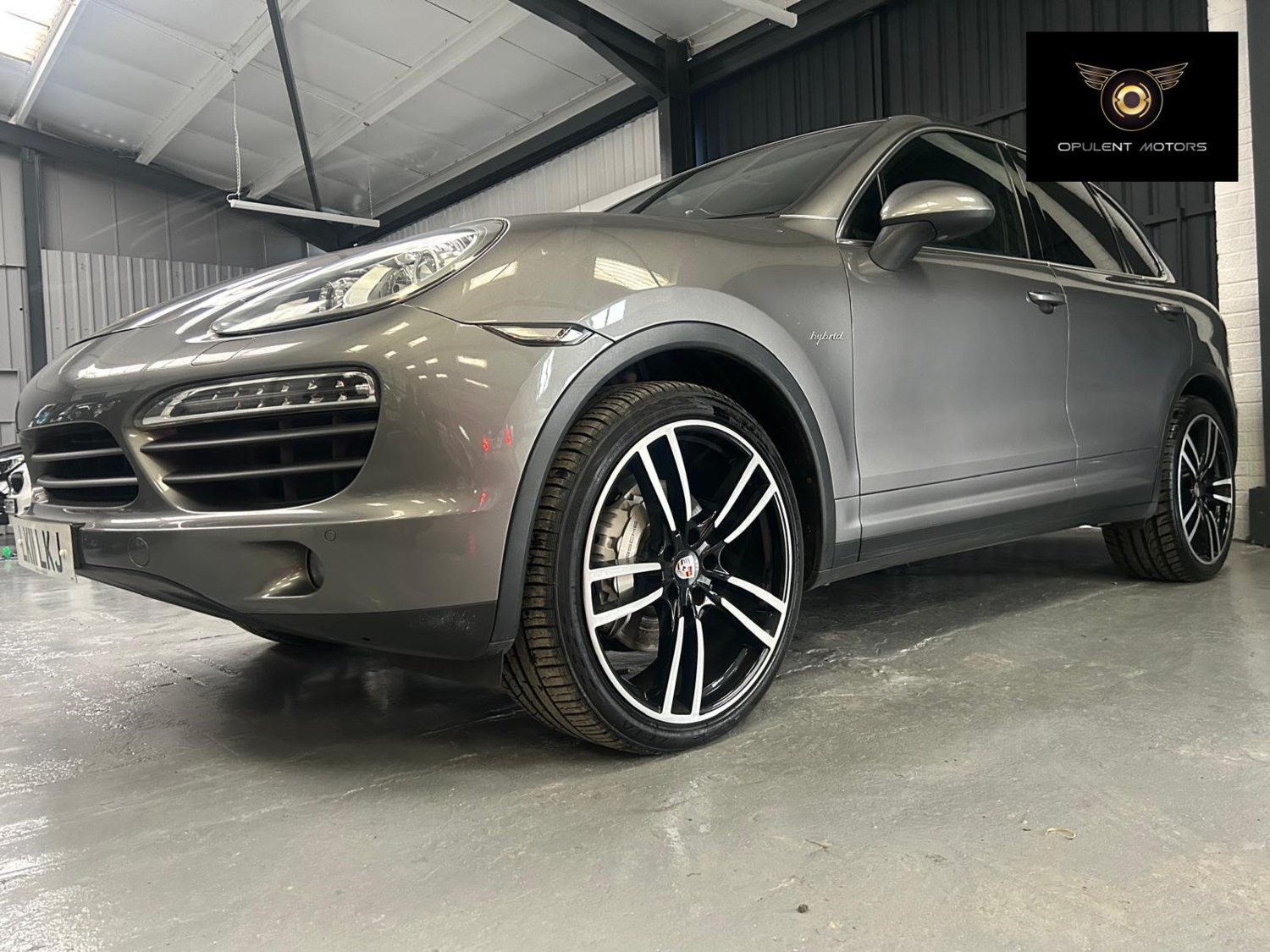 Porsche Cayenne Listing Image