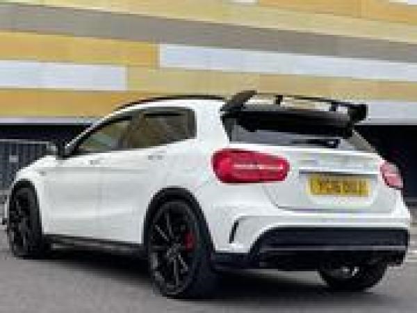 Mercedes-Benz GLA Listing Image