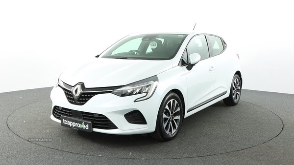 Renault Clio Listing Image