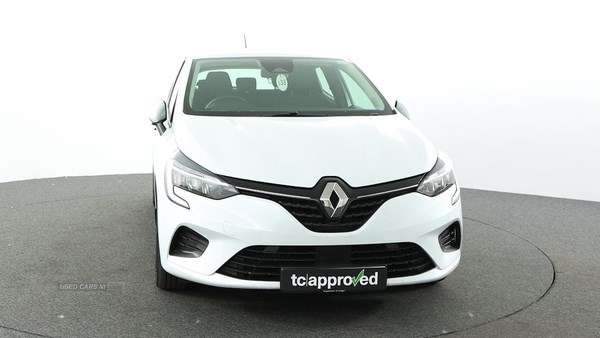 Renault Clio Listing Image