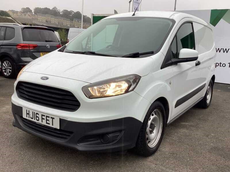 Ford Transit Courier Listing Image