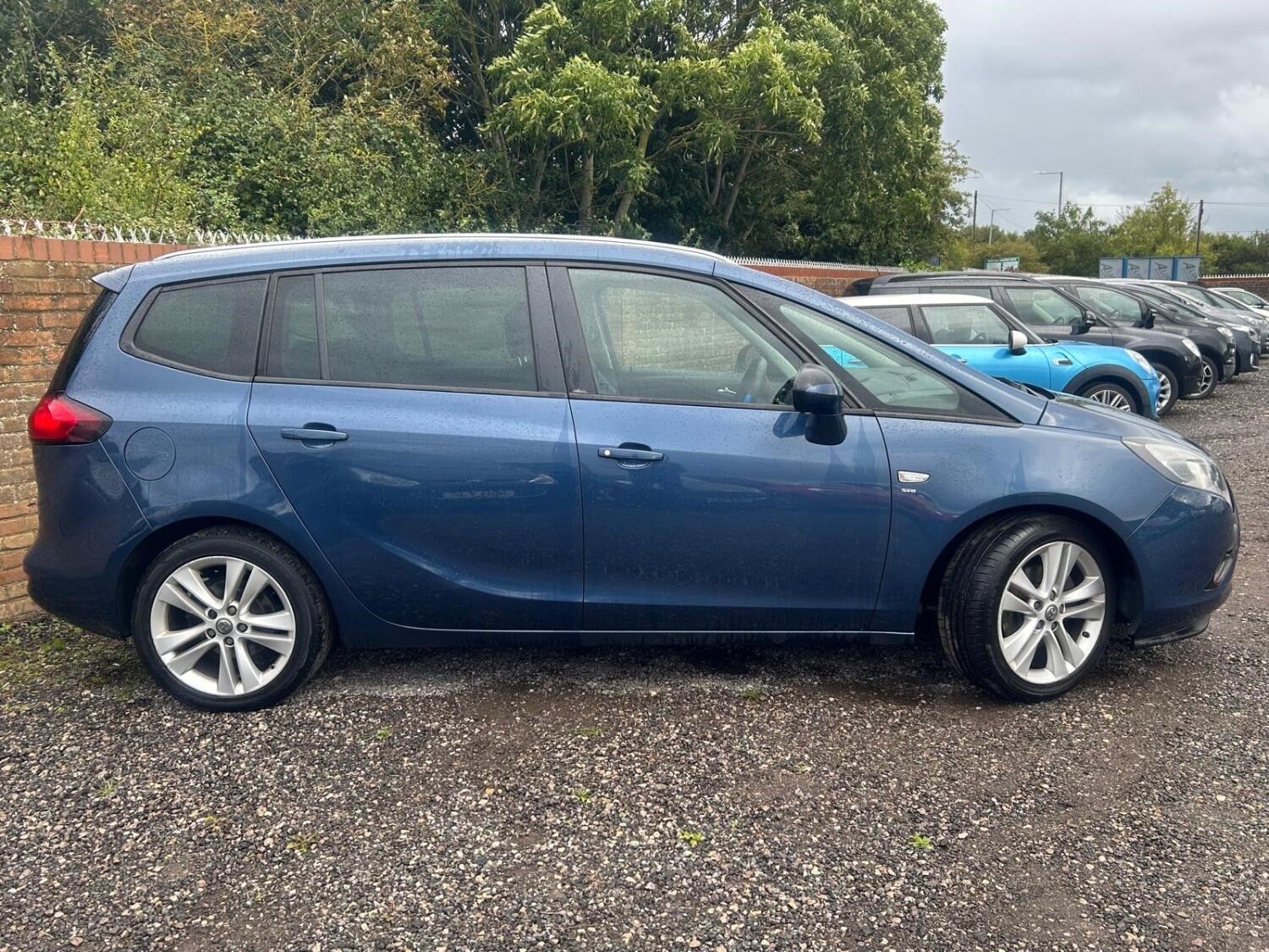 Vauxhall Zafira Tourer Listing Image