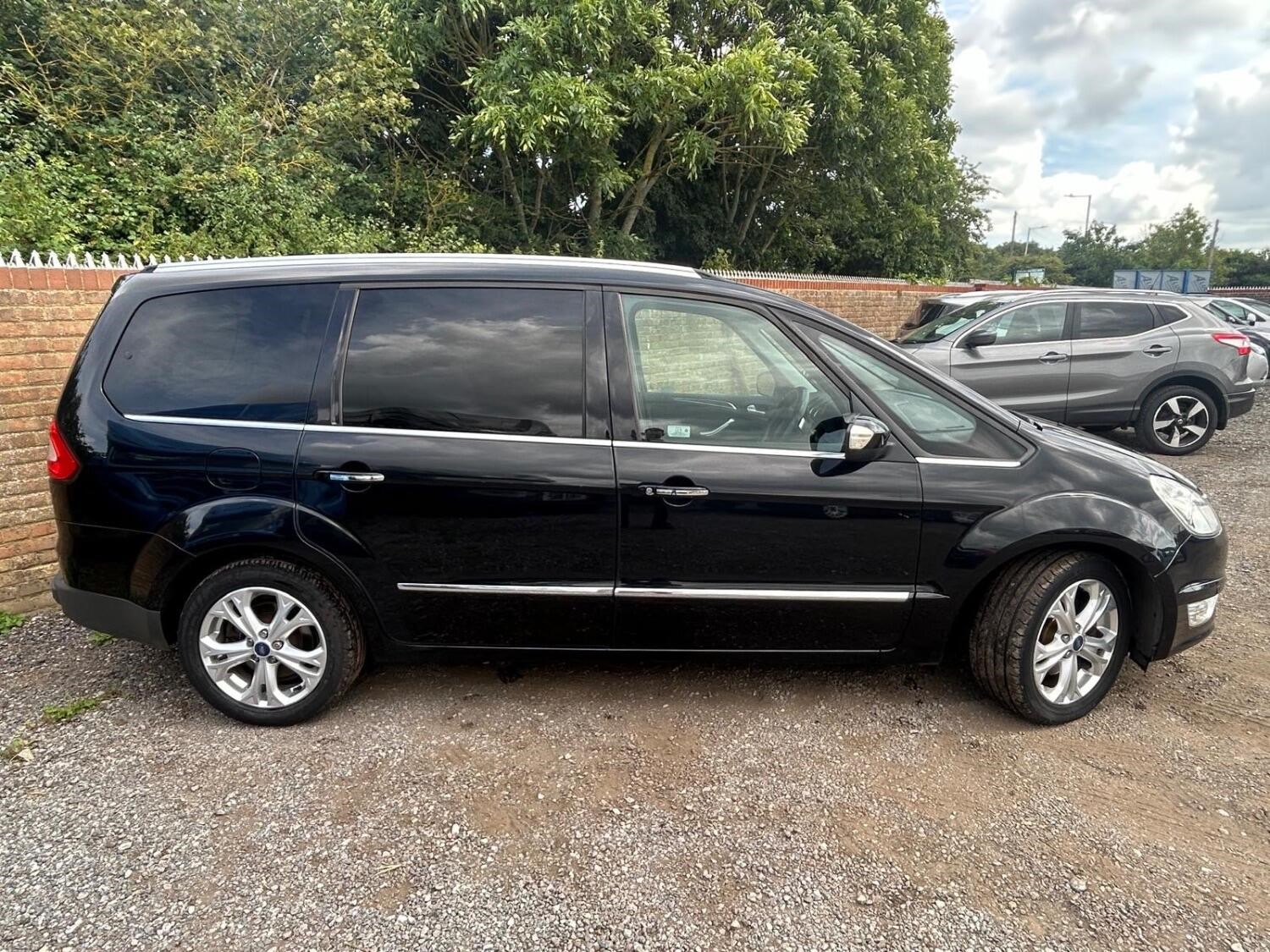 Ford Galaxy Listing Image