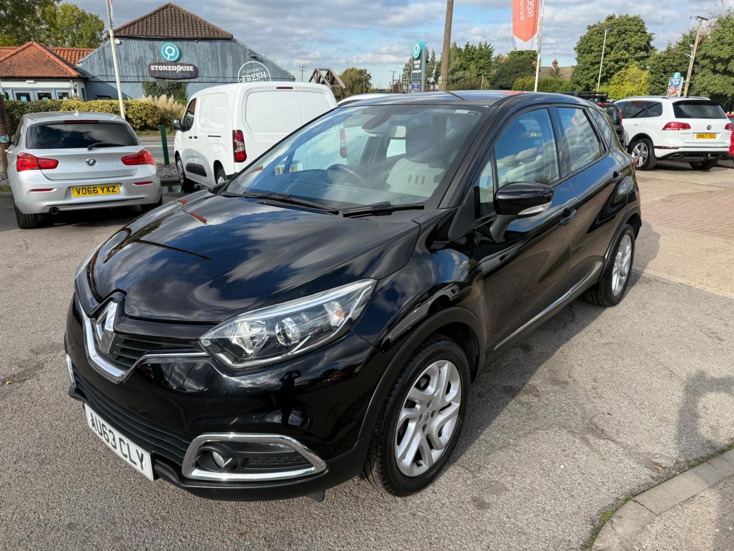 Renault Captur Listing Image