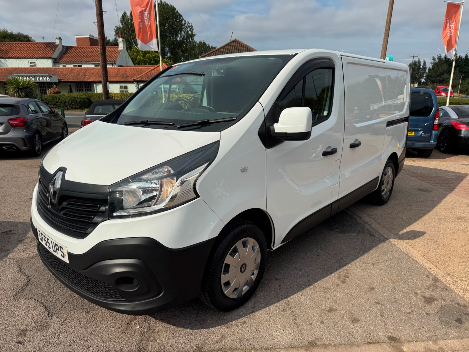 Renault Trafic Listing Image