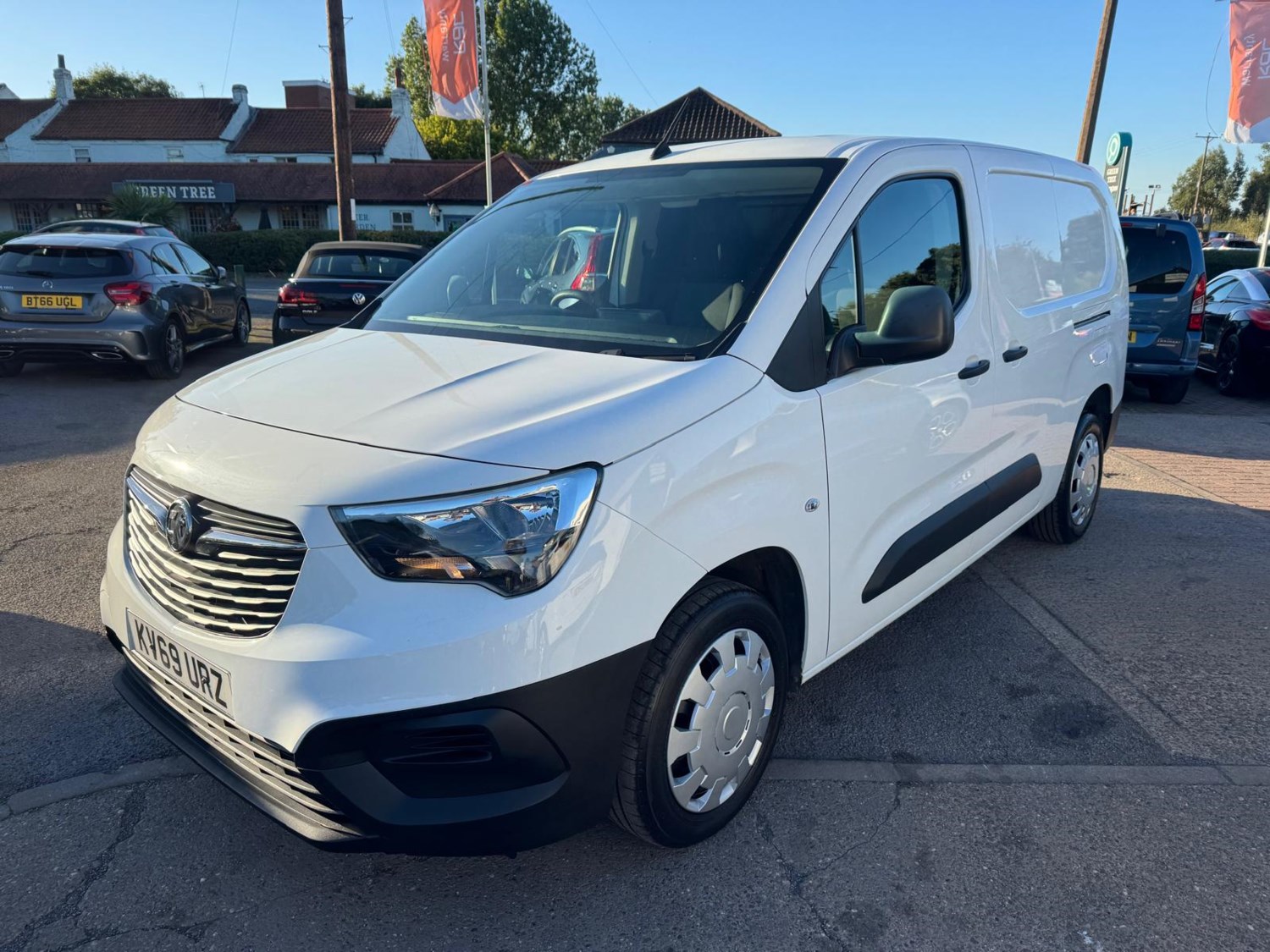 Vauxhall Combo Listing Image