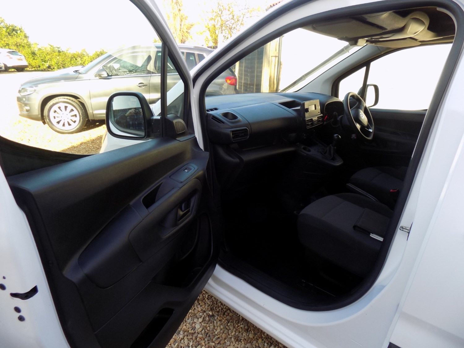 Vauxhall Combo Listing Image