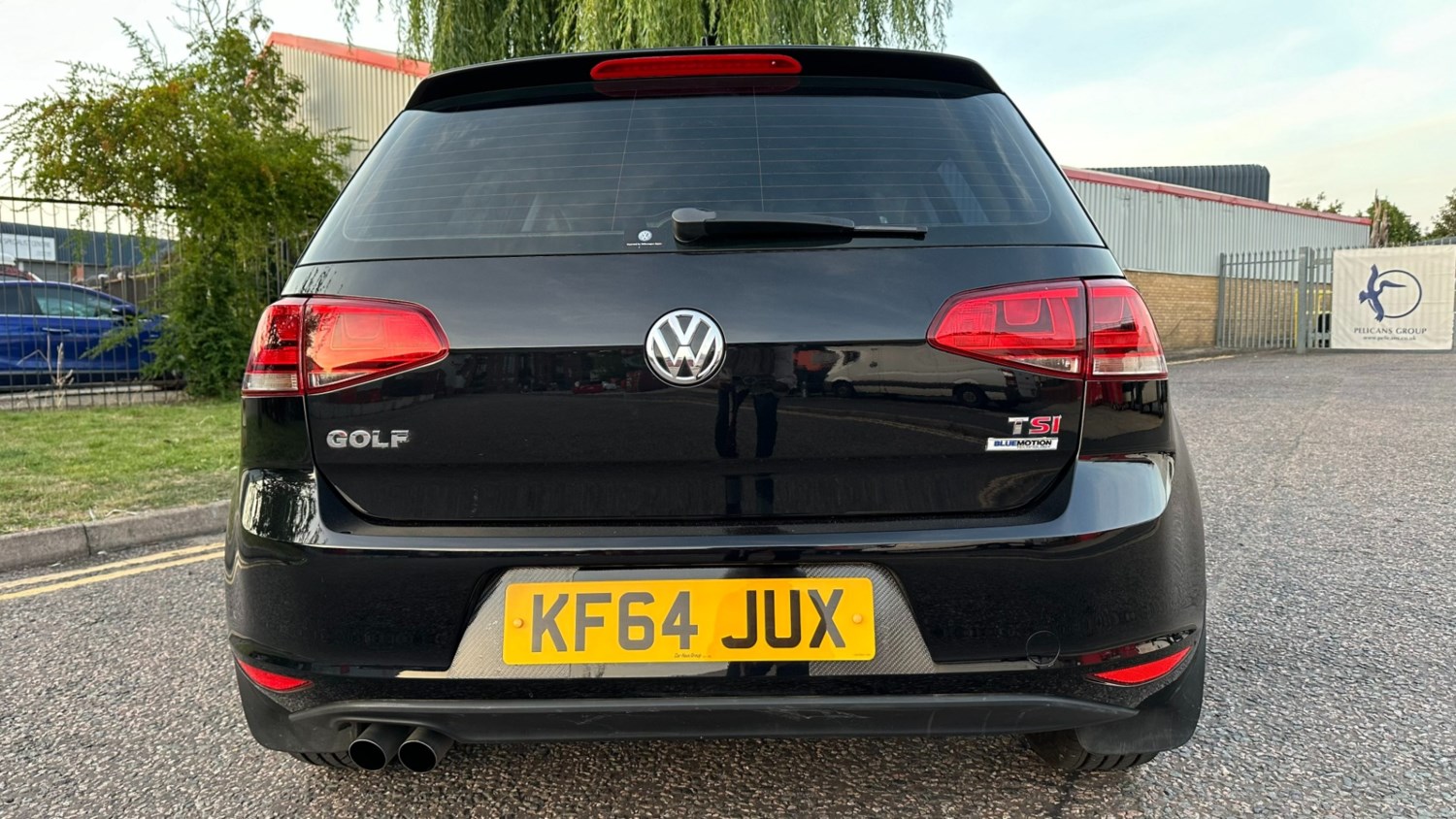 Volkswagen Golf Listing Image