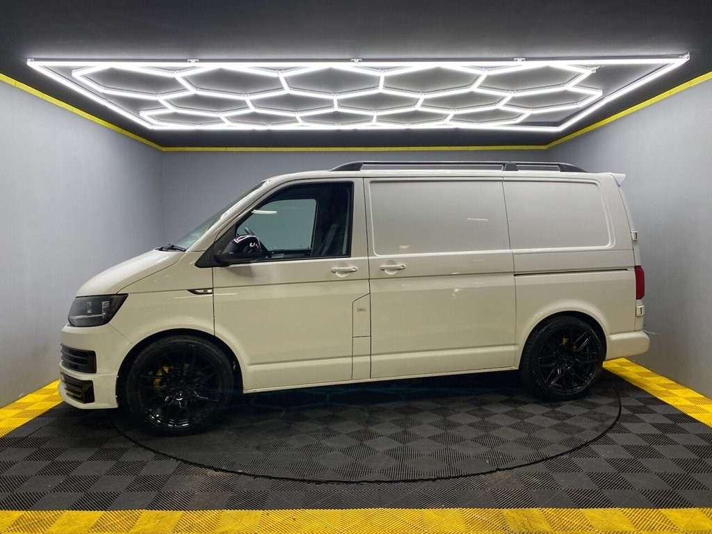 Volkswagen Transporter Listing Image