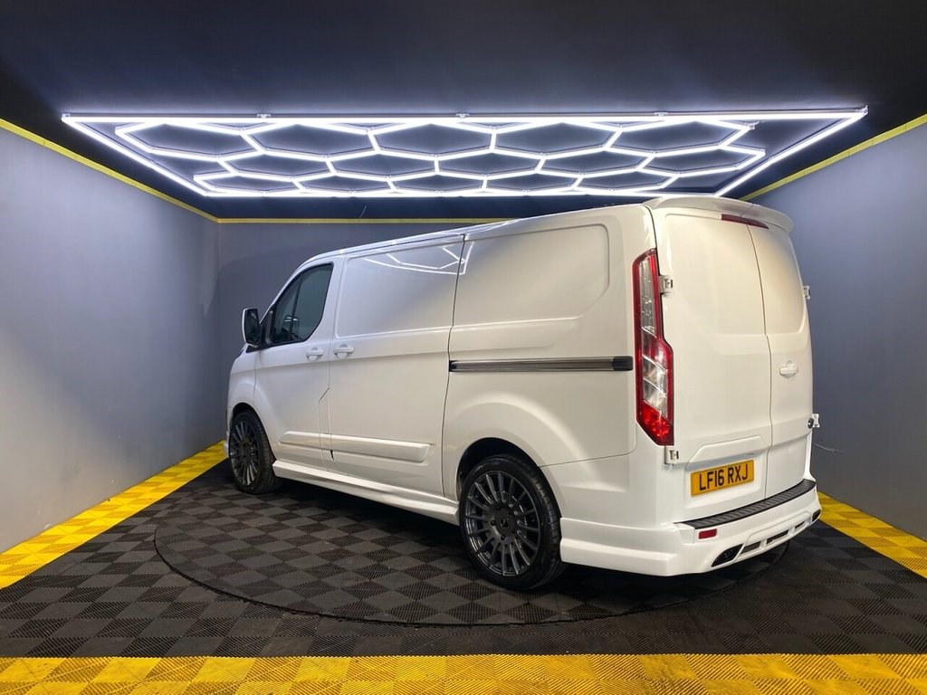 Ford Transit Custom Listing Image