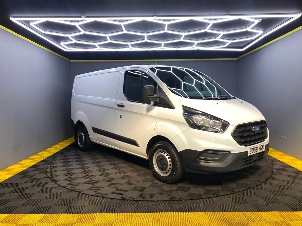 Ford Transit Custom Listing Image