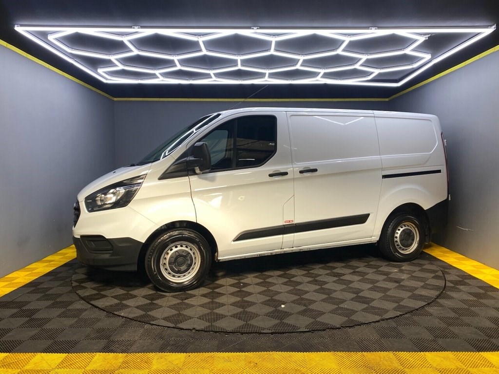 Ford Transit Custom Listing Image