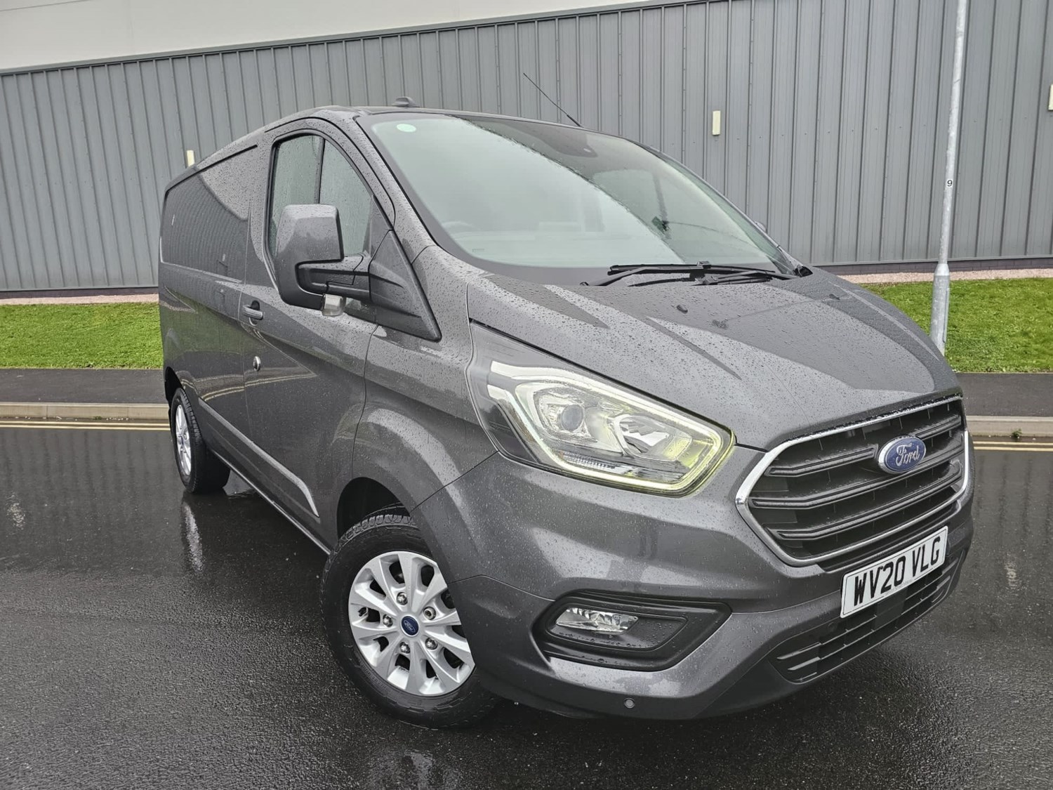 Ford Transit Custom Listing Image