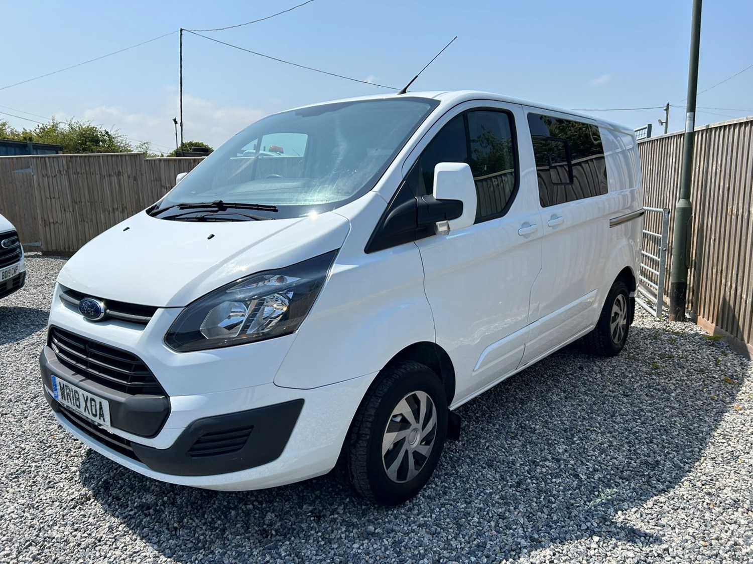 Ford Transit Custom Listing Image