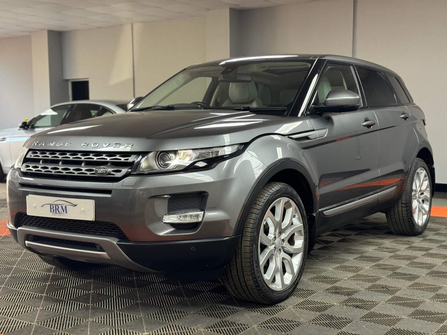 Land Rover Range Rover Evoque Listing Image