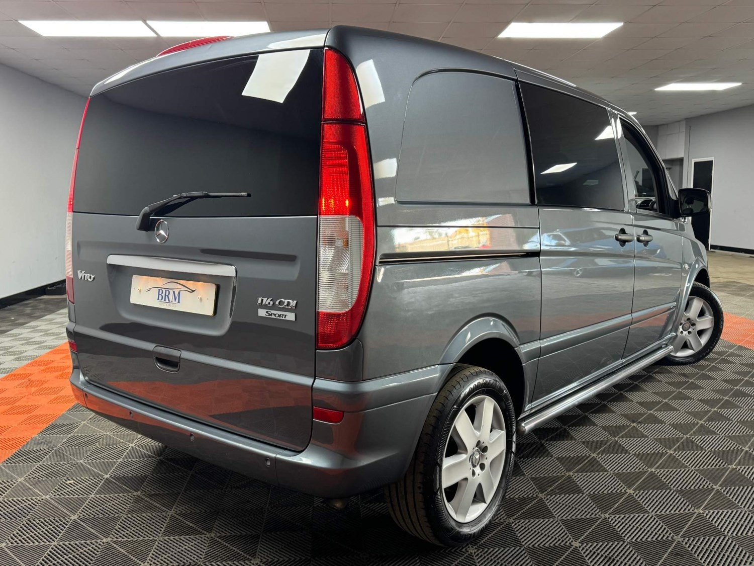 Mercedes-Benz Vito Listing Image