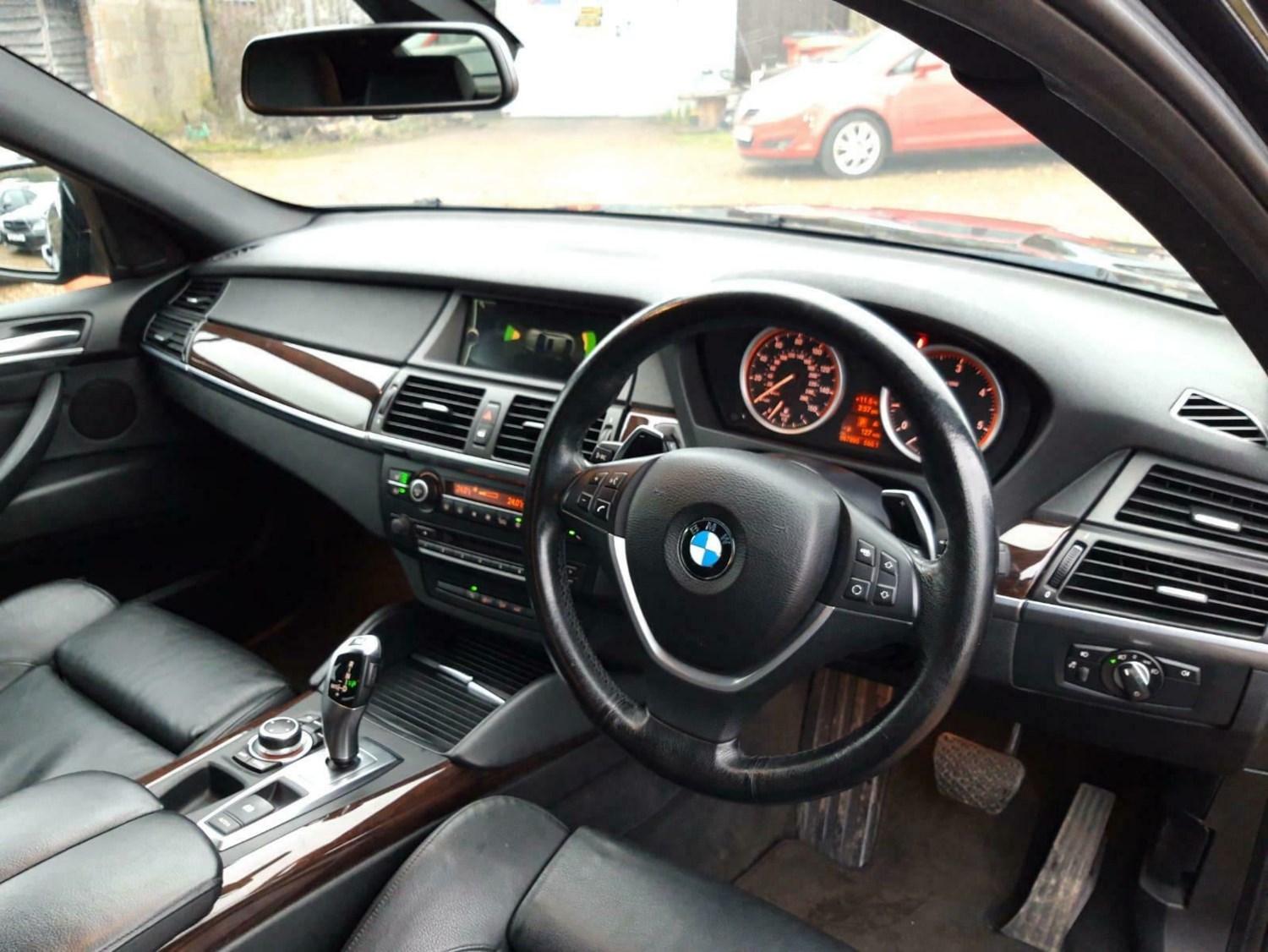 BMW X6 Listing Image