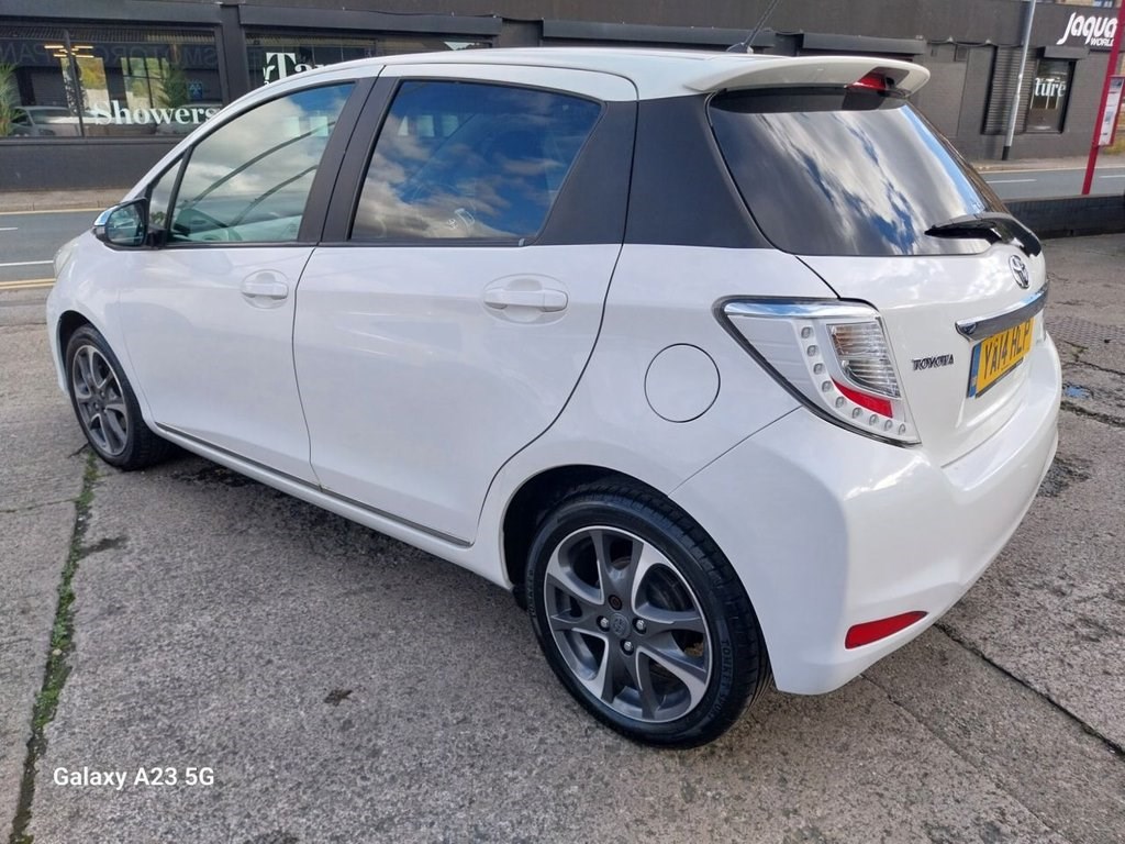 Toyota Yaris Listing Image