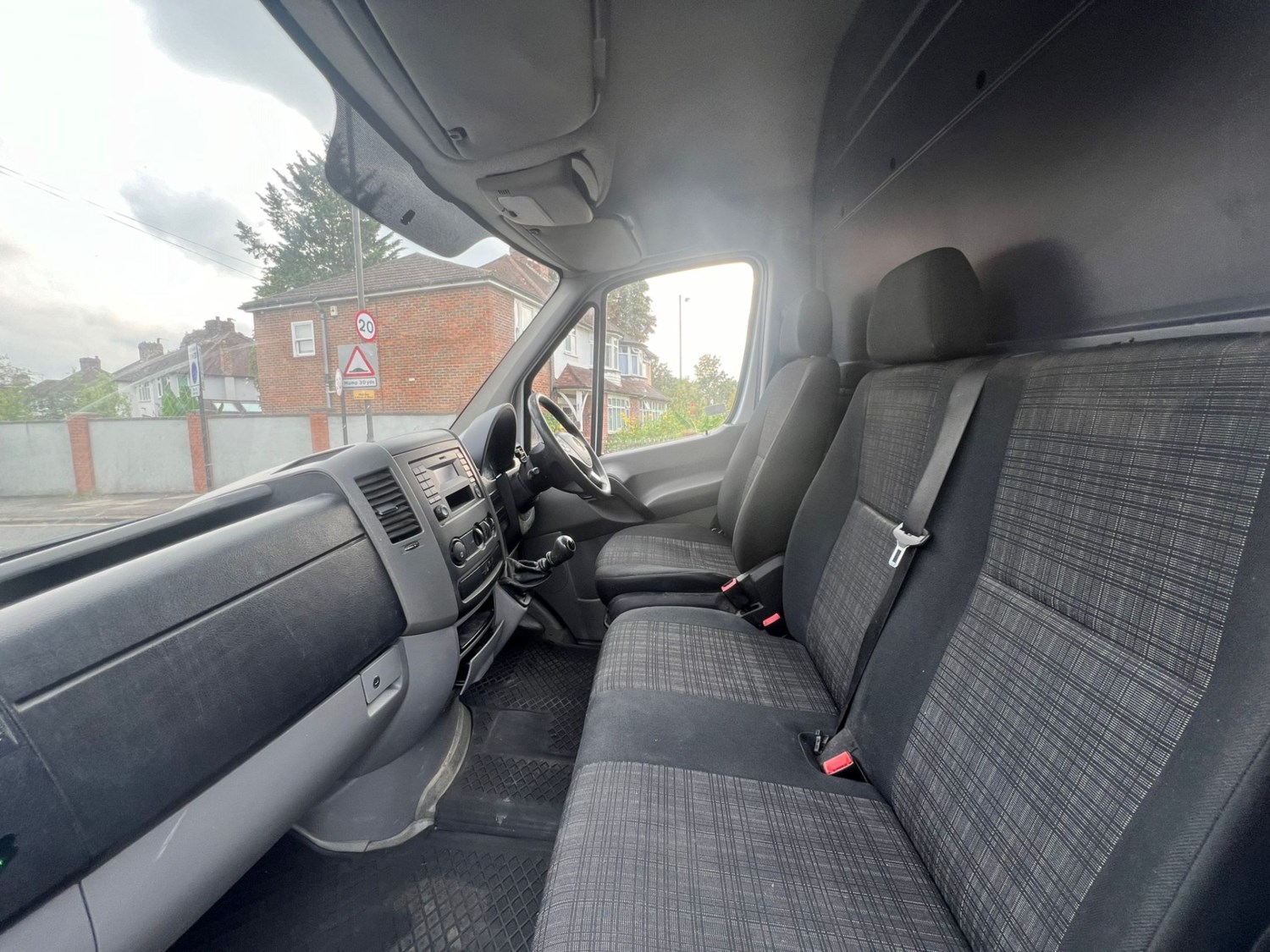 Mercedes-Benz Sprinter Listing Image