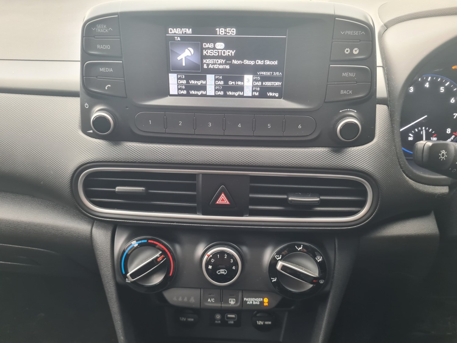 Hyundai KONA Listing Image