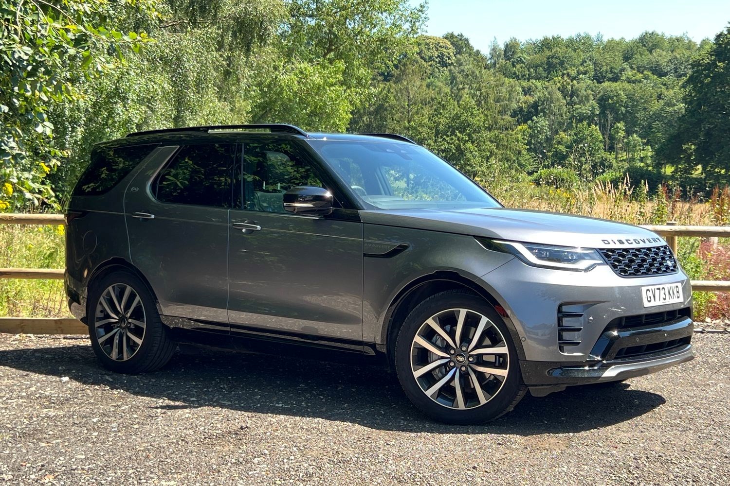 Land Rover Discovery Listing Image