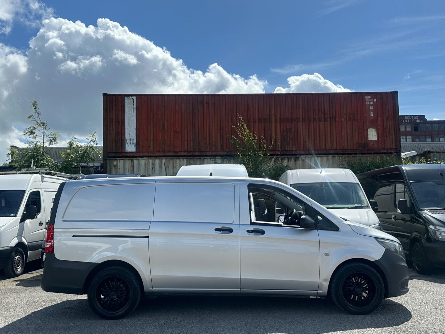 Mercedes-Benz Vito Listing Image