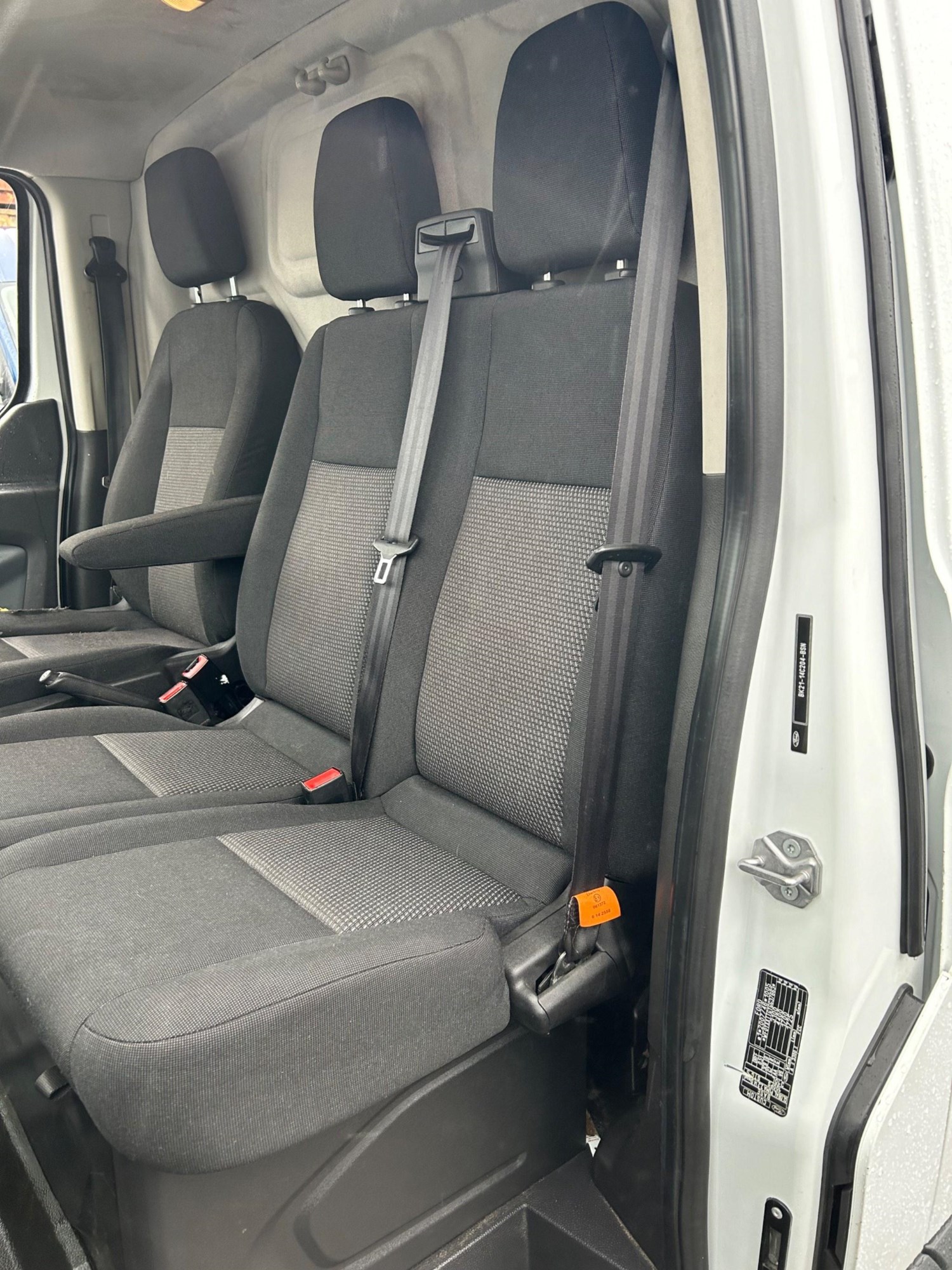 Ford Transit Custom Listing Image