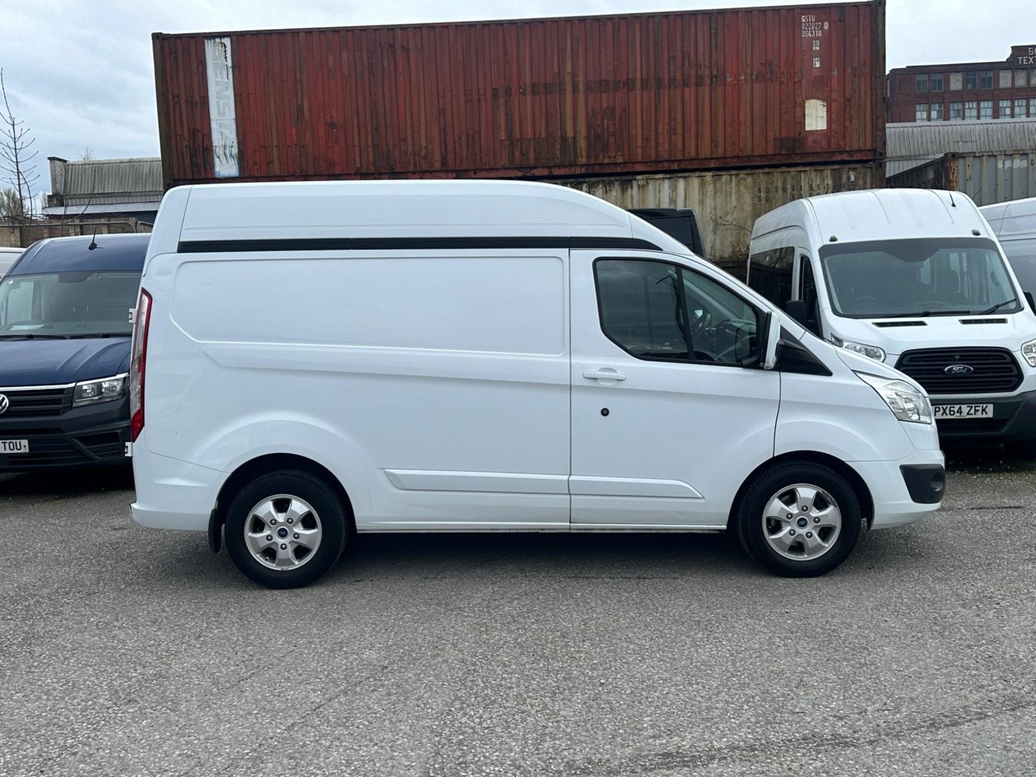 Ford Transit Custom Listing Image