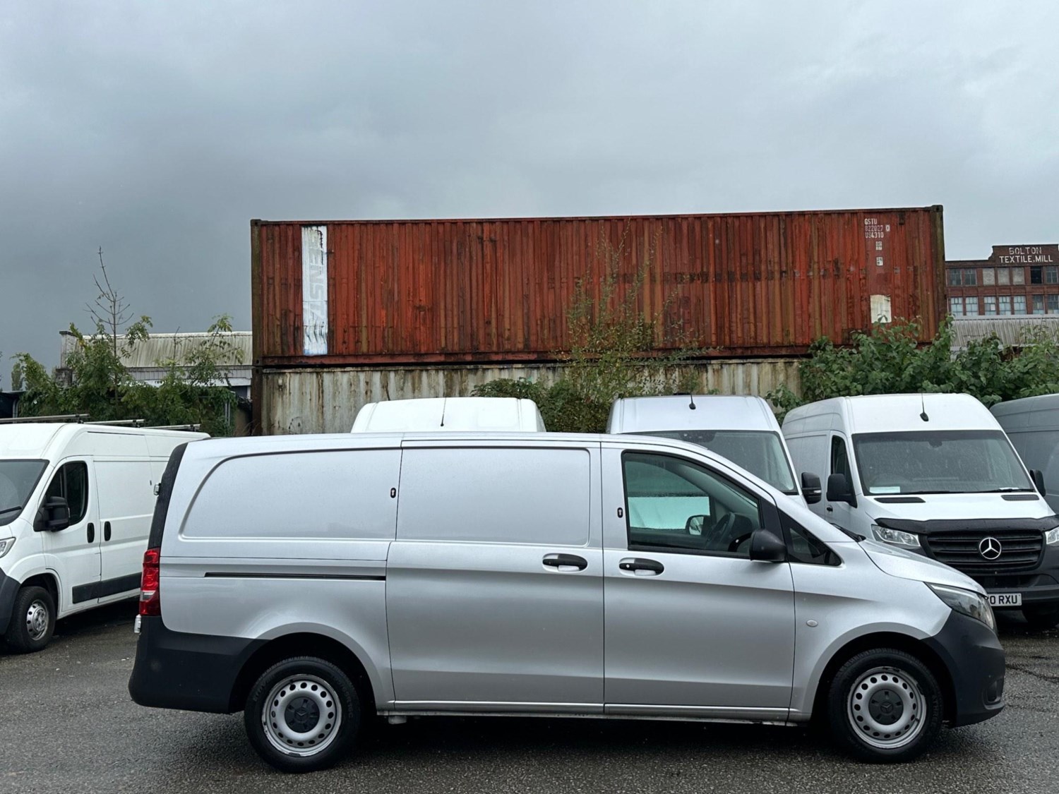 Mercedes-Benz Vito Listing Image