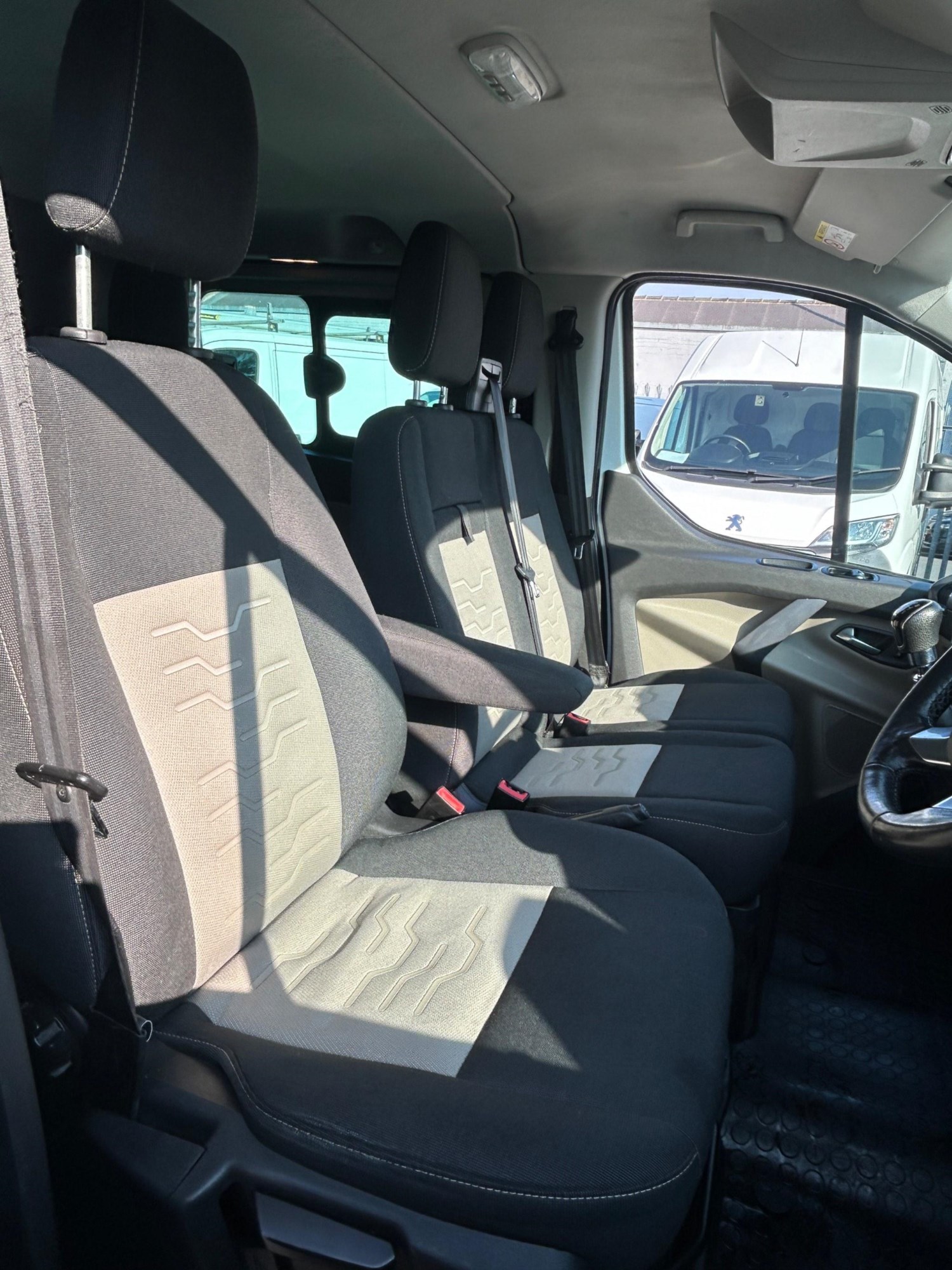 Ford Transit Custom Listing Image