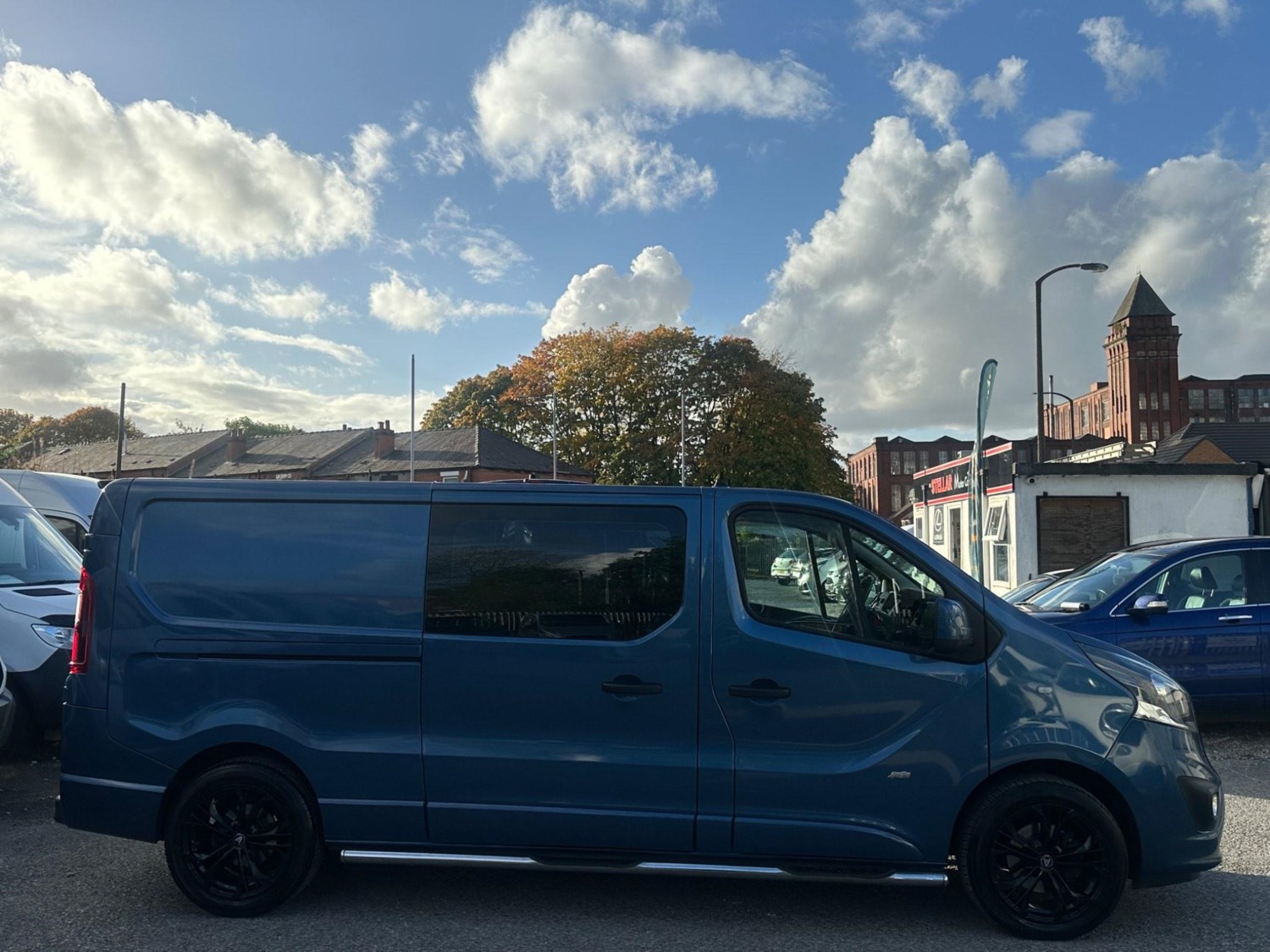 Vauxhall Vivaro Listing Image