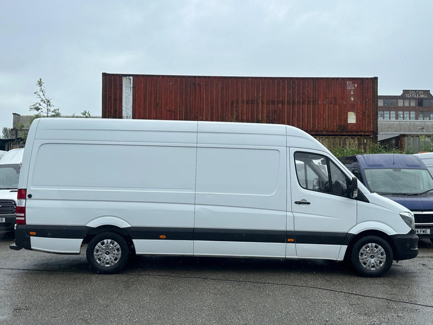 Mercedes-Benz Sprinter Listing Image