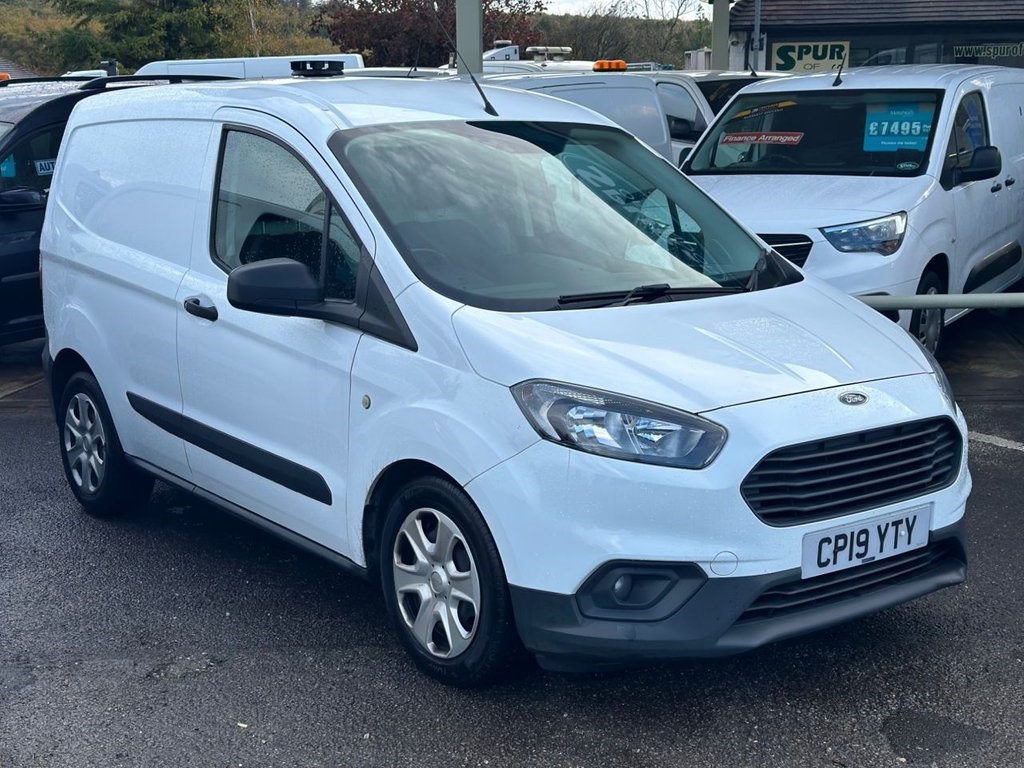 Ford Transit Courier Listing Image