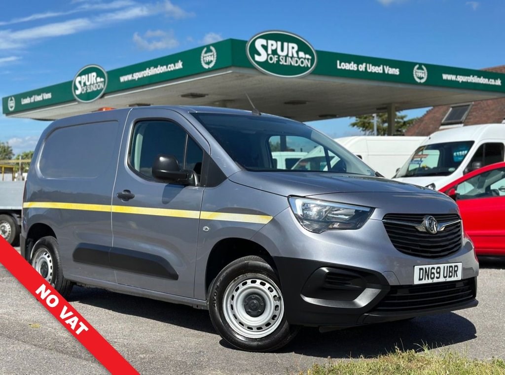 Vauxhall Combo Listing Image