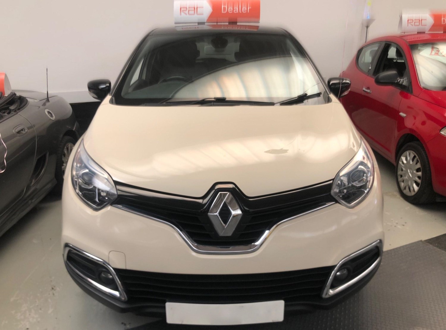 Renault Captur Listing Image