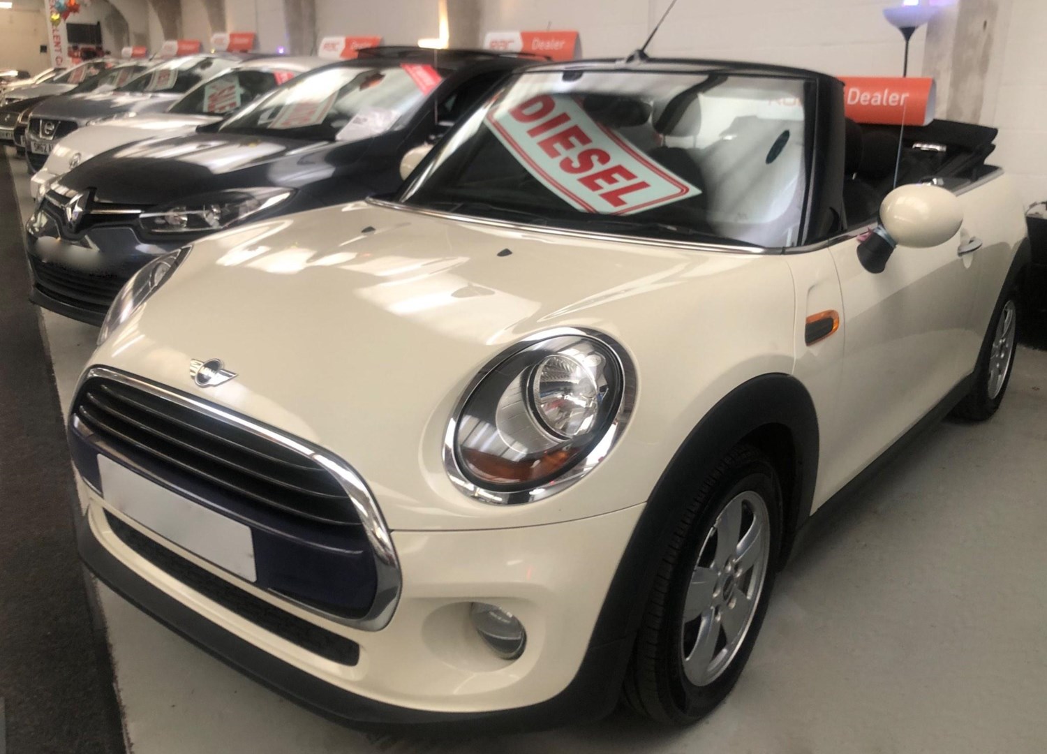 MINI Convertible Listing Image