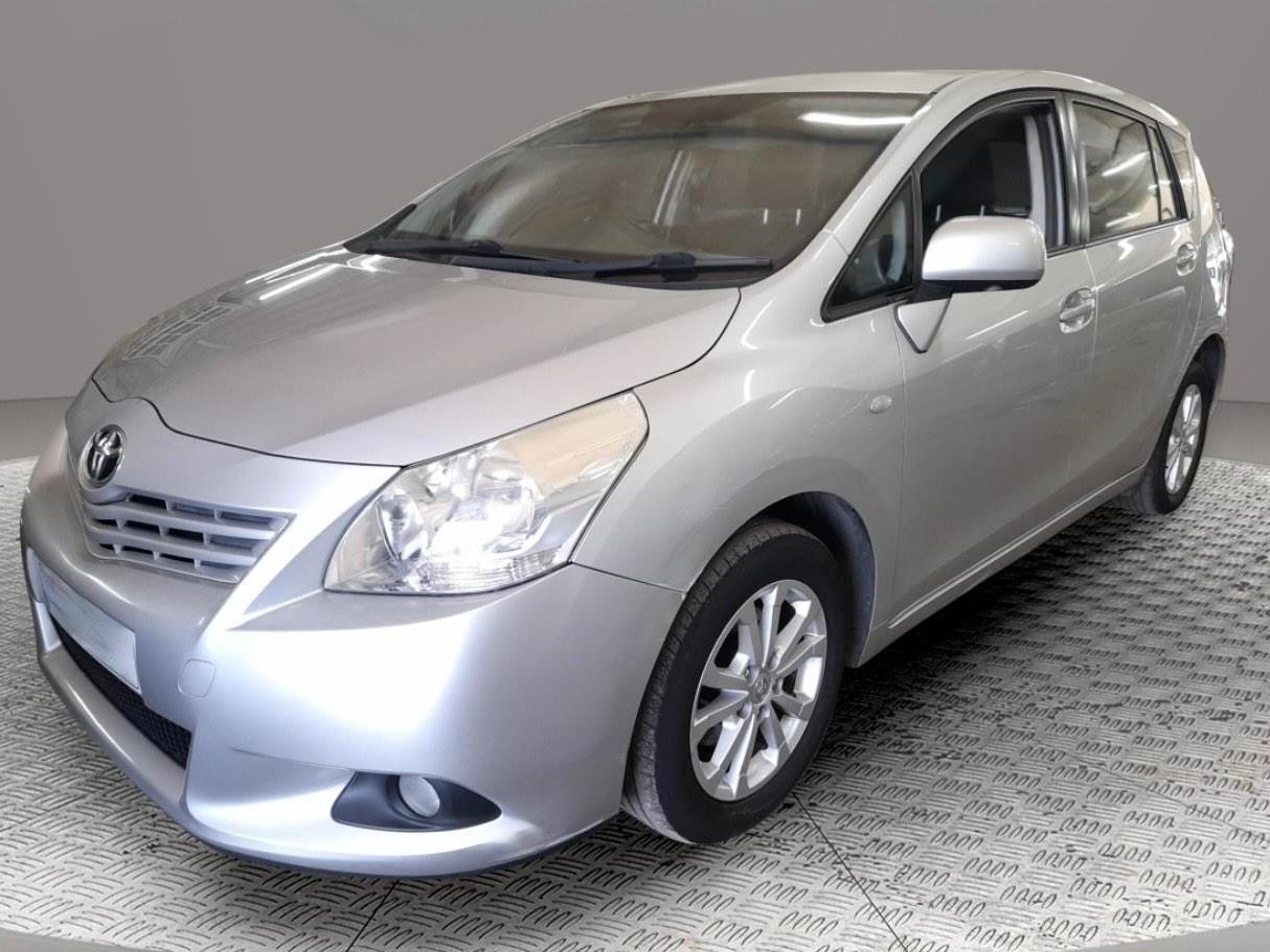 Toyota Verso Listing Image