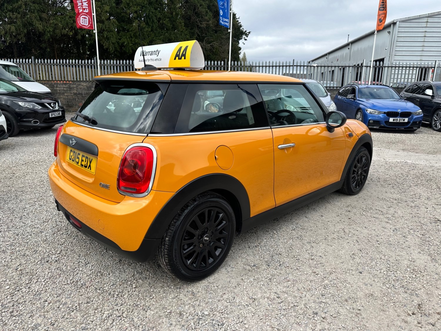 MINI Hatch Listing Image