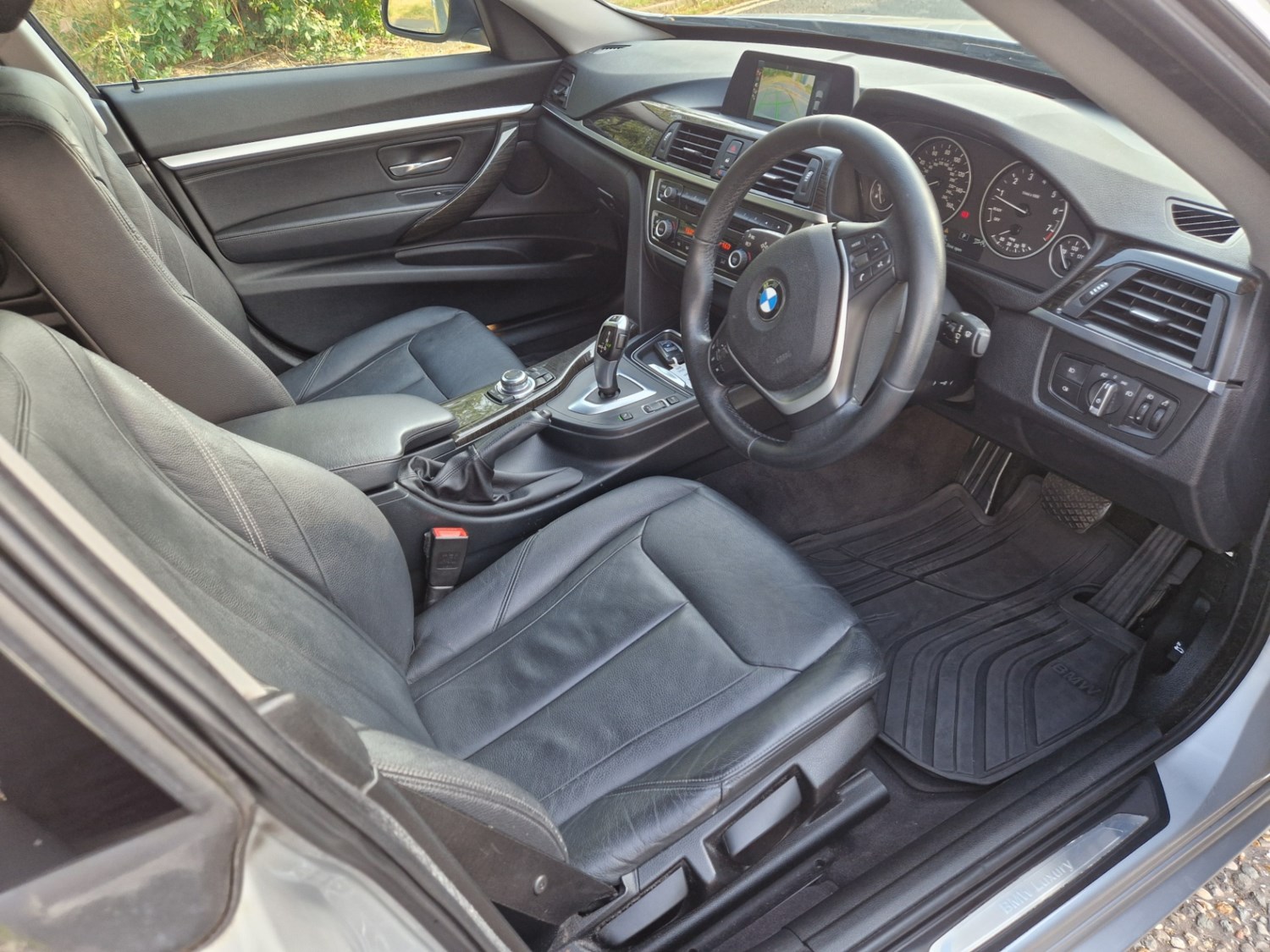 BMW 3 Series Listing Image