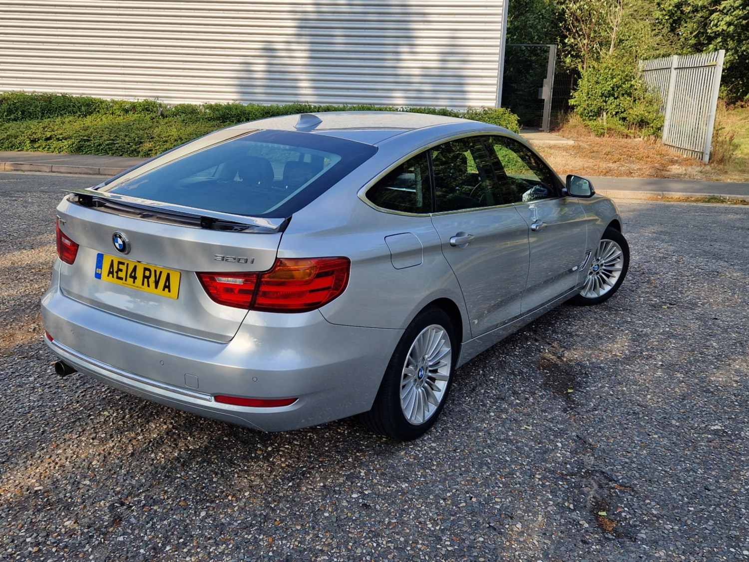 BMW 3 Series Listing Image