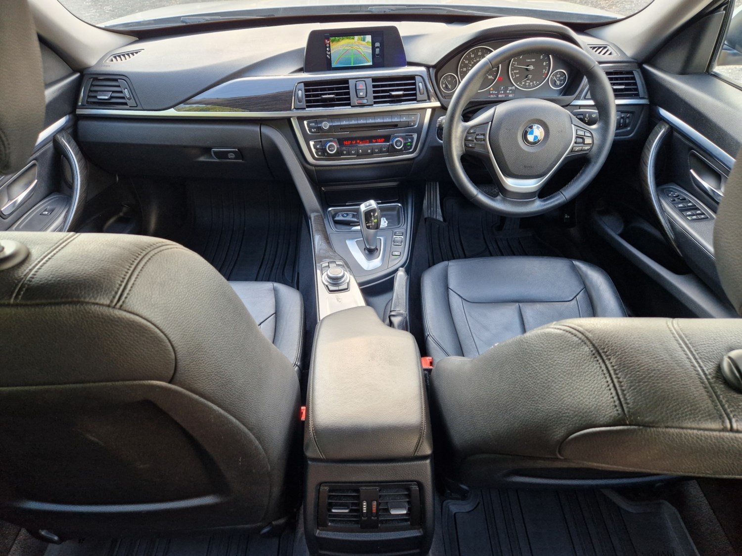 BMW 3 Series Listing Image