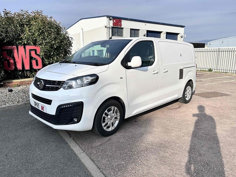 Vauxhall Vivaro Listing Image