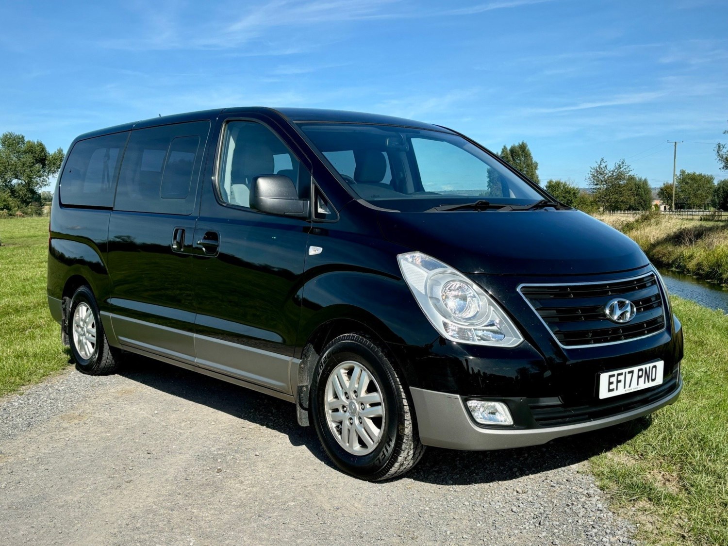 Hyundai i800 Listing Image