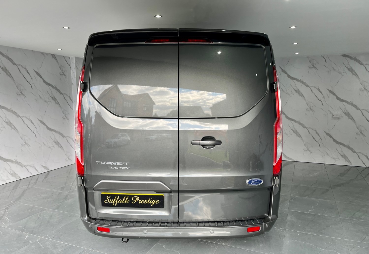 Ford Transit Custom Listing Image