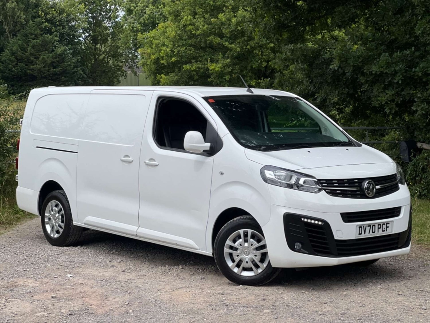 Vauxhall Vivaro Listing Image