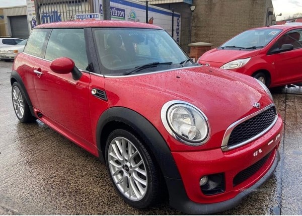 MINI Hatch Listing Image