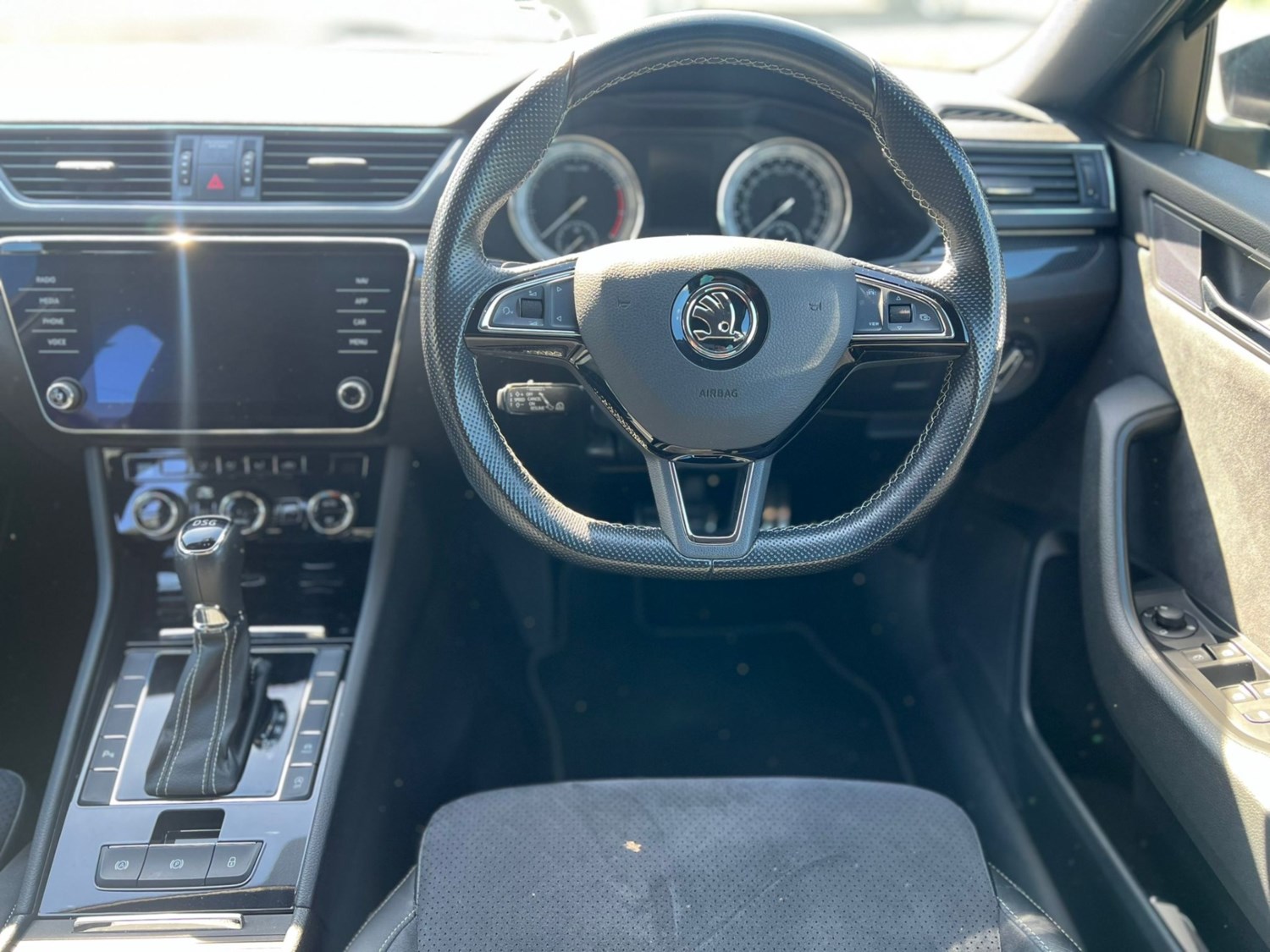 Skoda Superb Listing Image