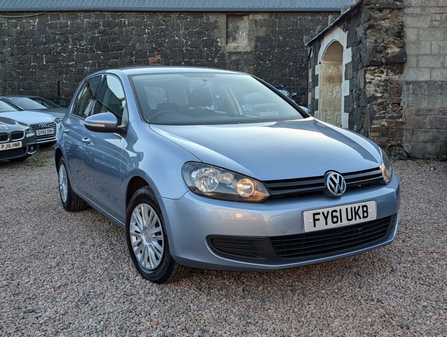 Volkswagen Golf Listing Image