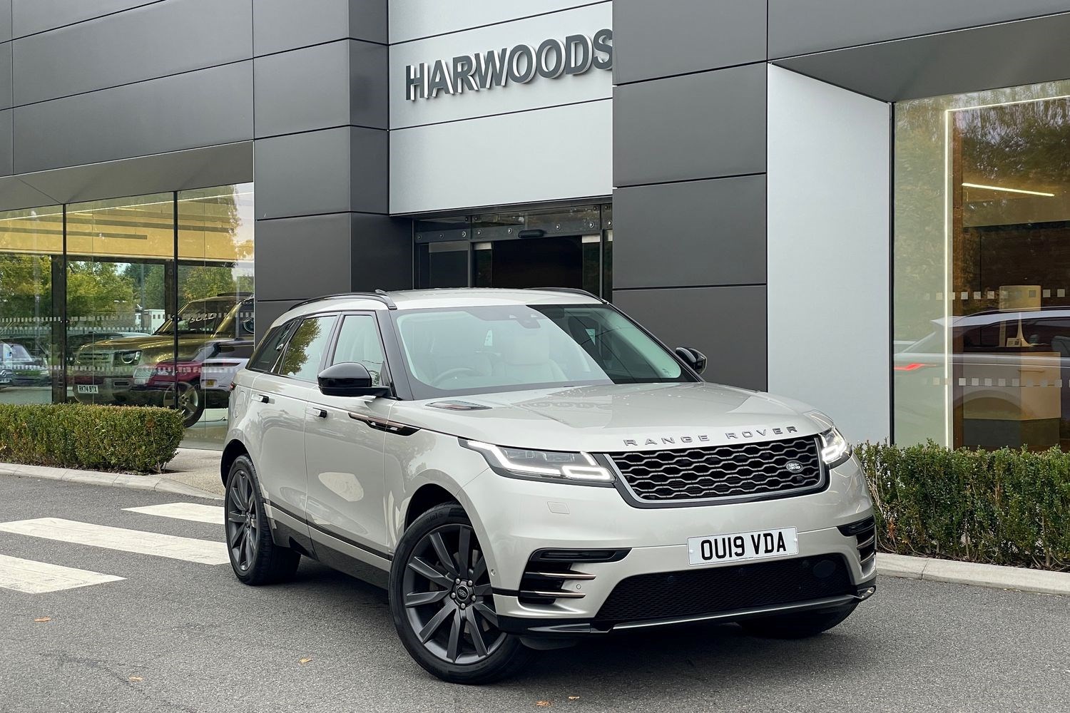 Land Rover Range Rover Velar Listing Image